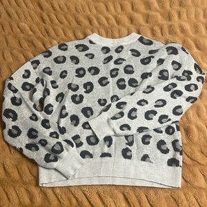 Women’s Abercrombie & Fitch Sweater